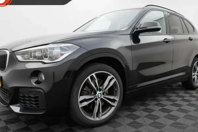 BMW X1 (2018) thumbnail 1