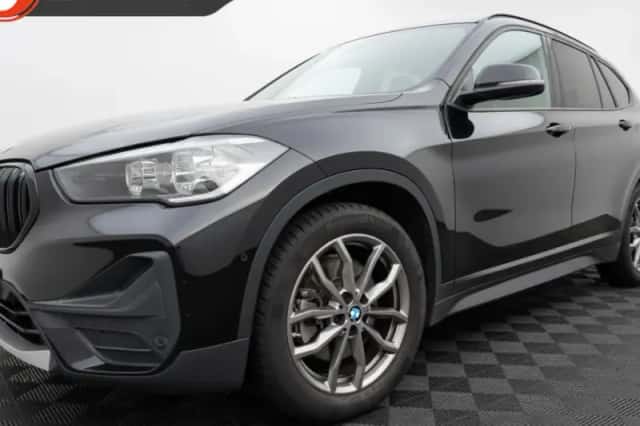 BMW X1 (2021) thumbnail 1