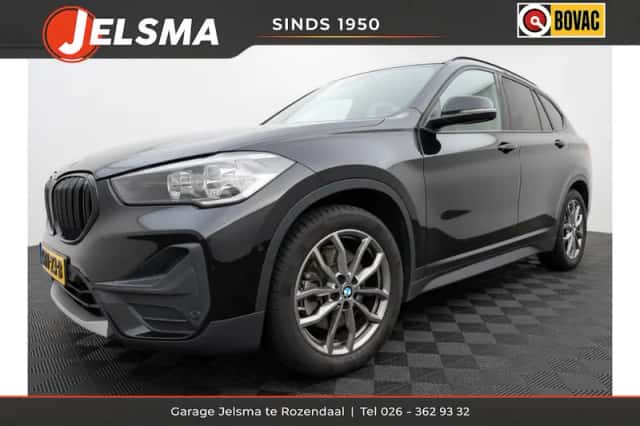 BMW X1 (2021) thumbnail 2