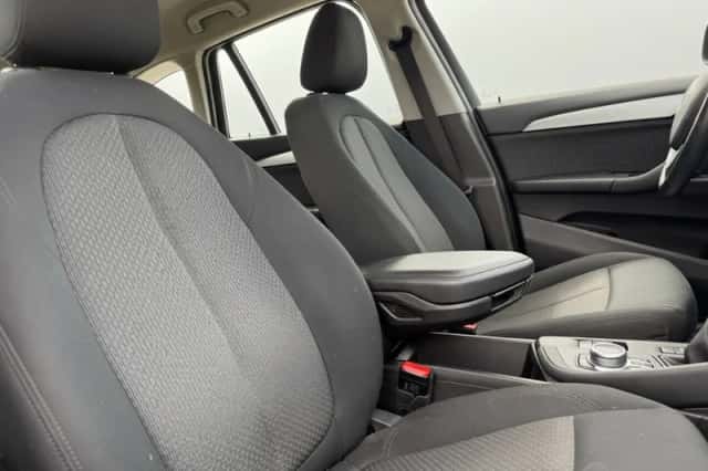 BMW X1 (2021) thumbnail 4