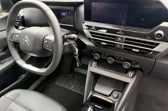Citroën C4 (2023) thumbnail 4