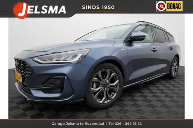 Ford Focus (2022) thumbnail 2