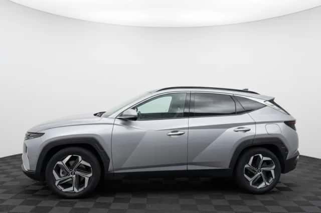 Hyundai Tucson (2023) thumbnail 4