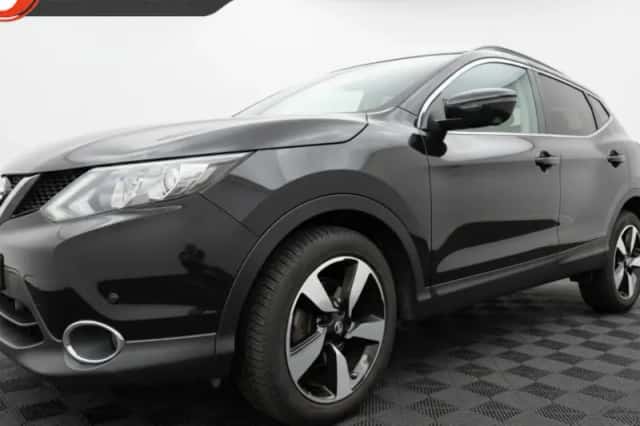 Nissan Qashqai (2017) thumbnail 1