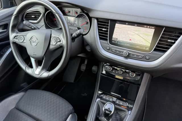 Opel Grandland (2018) thumbnail 4