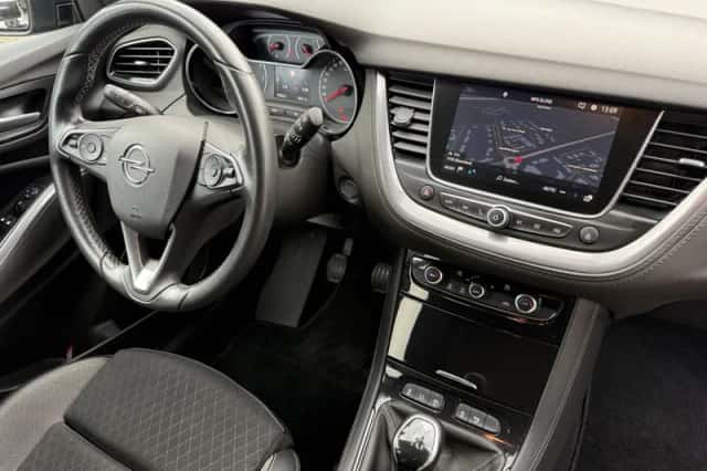 Opel Grandland X (2018) thumbnail 3