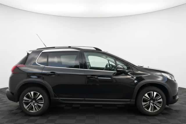 Peugeot 2008 (2008) thumbnail 5