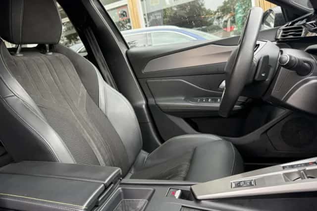 Peugeot 408 (2025) thumbnail 2