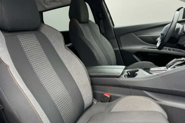 Peugeot 5008 (2021) thumbnail 6