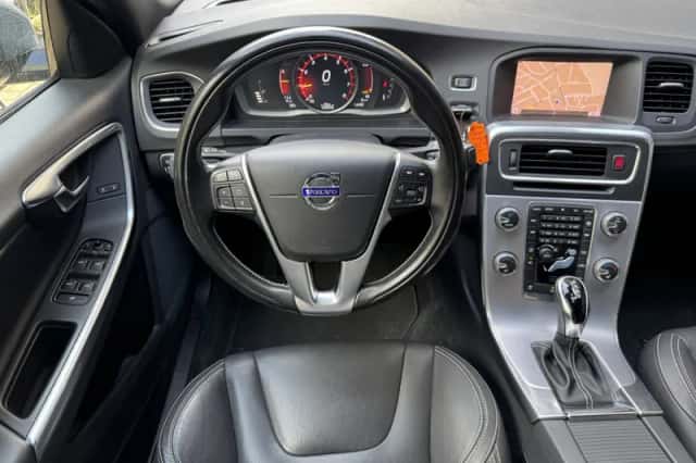 Volvo S60 (2017) thumbnail 6
