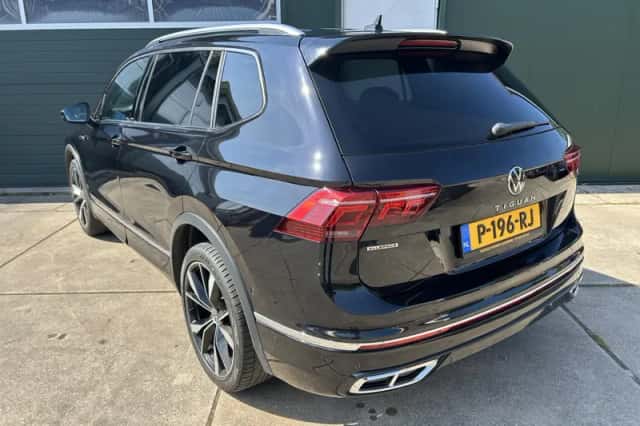 Volkswagen Tiguan (2022) thumbnail 4