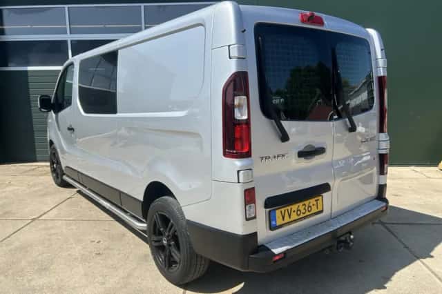 Renault Trafic (2016) thumbnail 4