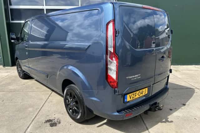 Ford Transit Custom (2023) thumbnail 4
