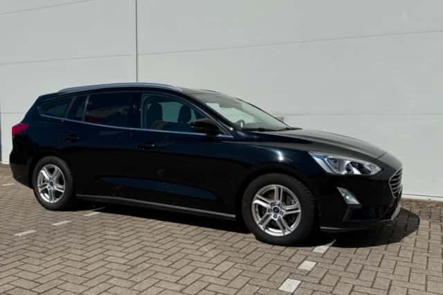 Ford Focus (2019) thumbnail 3
