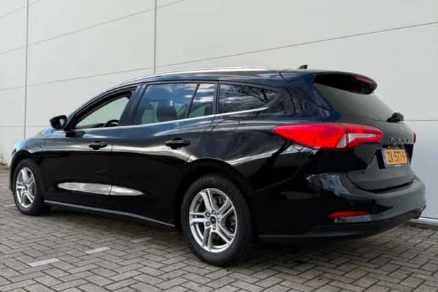 Ford Focus (2019) thumbnail 3