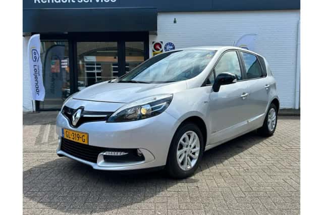 Renault Scénic (2015) thumbnail 3