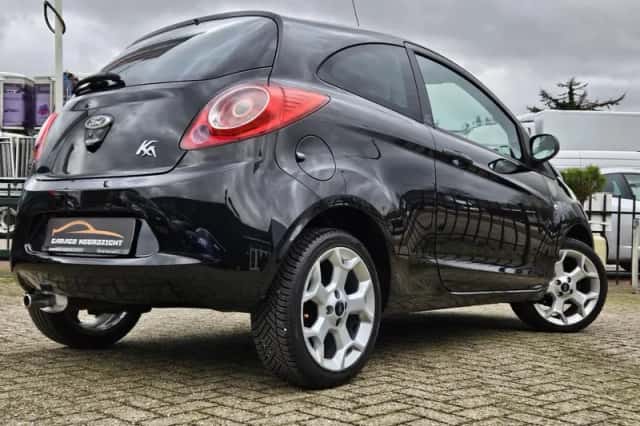 Ford Ka (2010) thumbnail 4