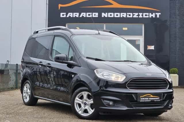 Ford Tourneo Courier (2016) thumbnail 2