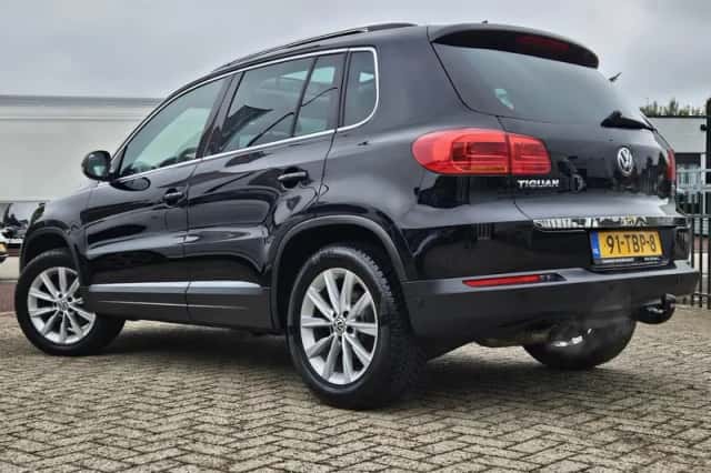 Volkswagen Tiguan (2013) thumbnail 5
