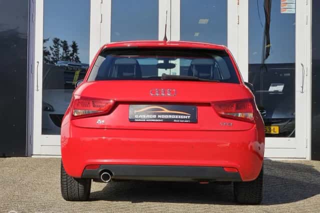 Audi A1 (2012) thumbnail 5