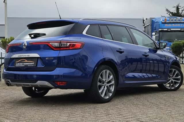 Renault Mégane (2018) thumbnail 4