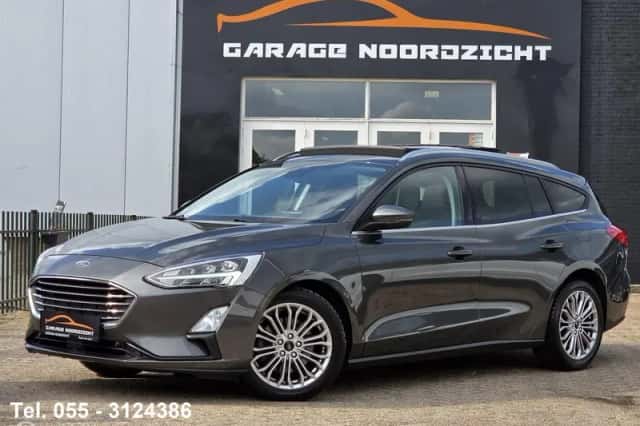 Ford Focus (2019) thumbnail 1
