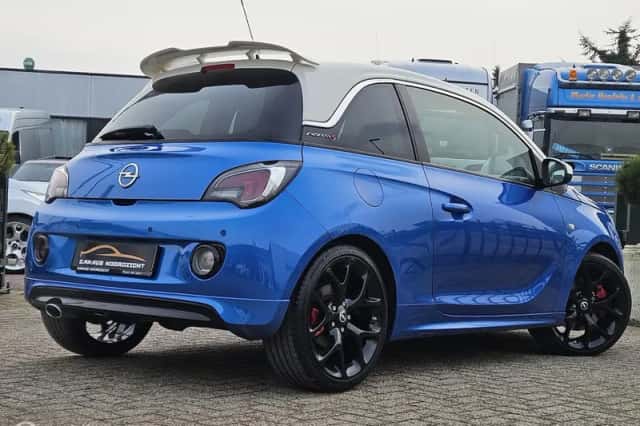 Opel Adam (2017) thumbnail 4