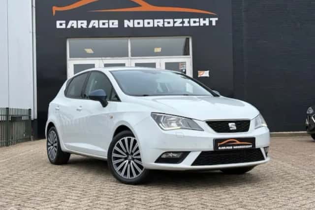 SEAT Ibiza (2016) thumbnail 2