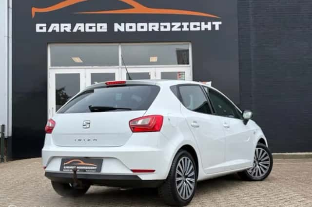 SEAT Ibiza (2016) thumbnail 4