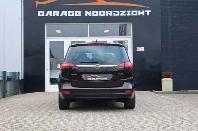 Opel Zafira (2016) thumbnail 6
