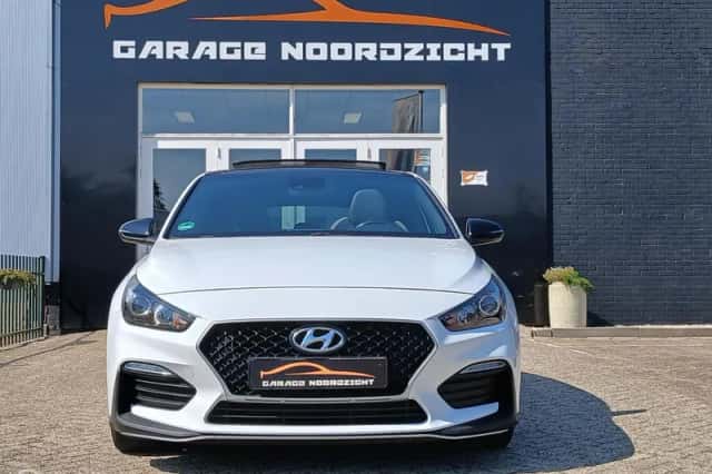 Hyundai i30 (2020) thumbnail 2