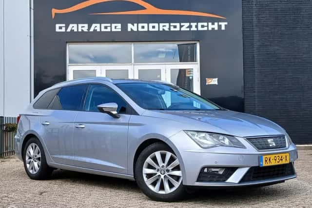 SEAT Leon (2018) thumbnail 3