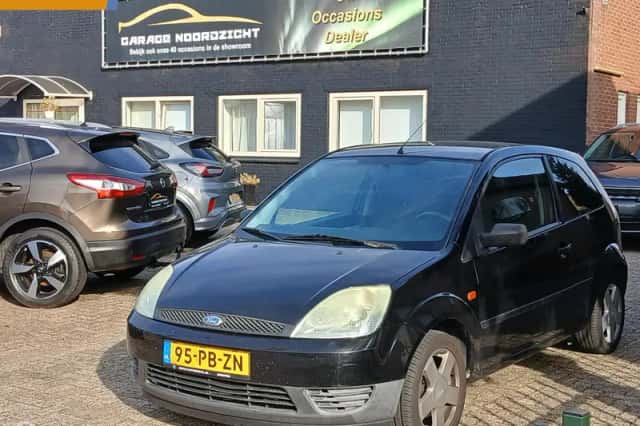 Ford Fiesta (2004) thumbnail 1