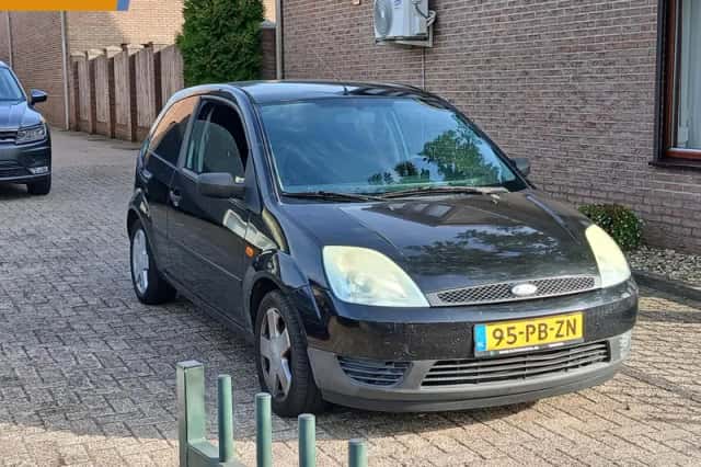 Ford Fiesta (2004) thumbnail 2
