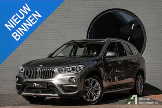 BMW X1 (2017) thumbnail 2