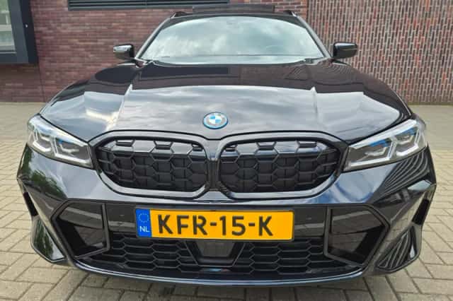 BMW 3-Serie (2023) thumbnail 2