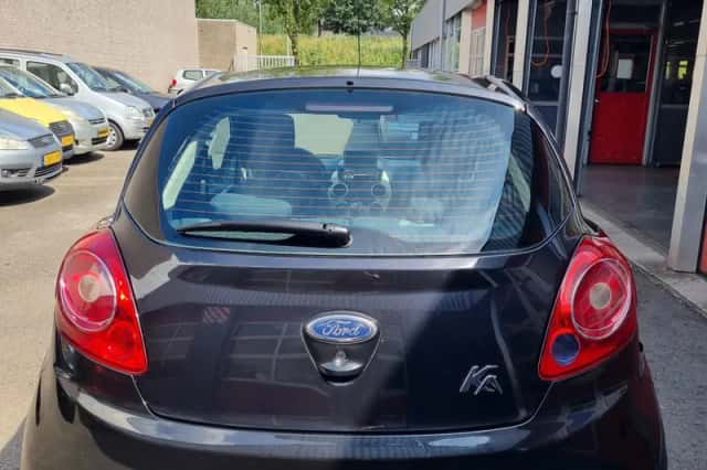 Ford Ka (2012) thumbnail 4