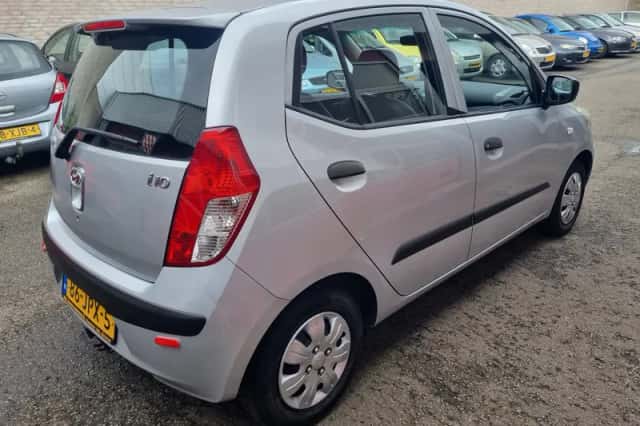 Hyundai i10 (2009) thumbnail 3