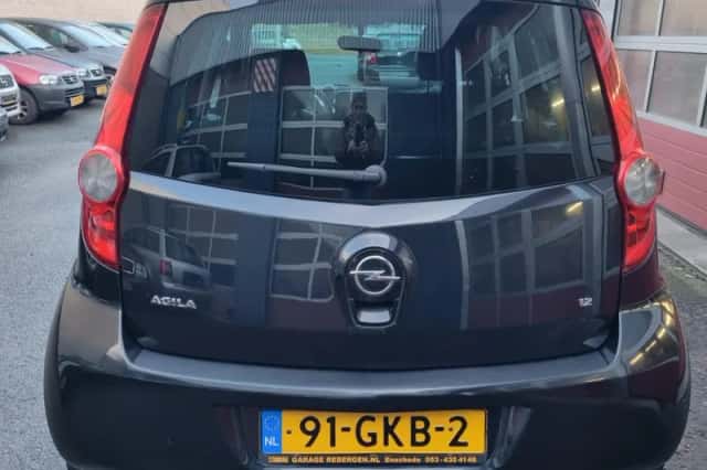 Opel Agila (2008) thumbnail 4