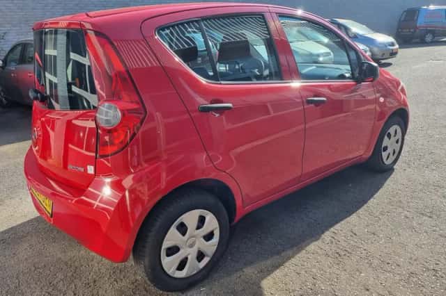 Opel Agila (2011) thumbnail 4
