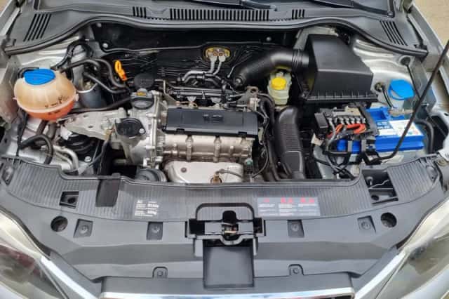 SEAT Ibiza (2010) thumbnail 3