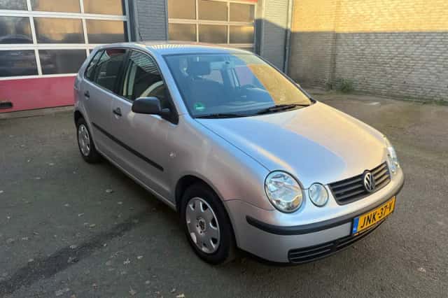 Volkswagen Polo (2004) thumbnail 6
