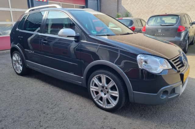 Volkswagen Polo (2006) thumbnail 4