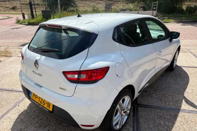 Renault Clio (2017) thumbnail 5