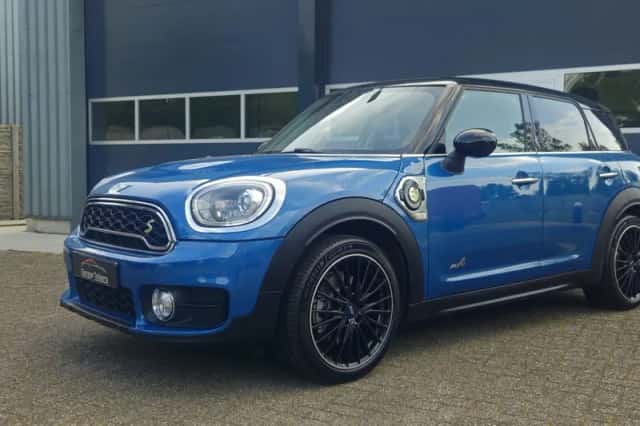 MINI Countryman (2018) thumbnail 1