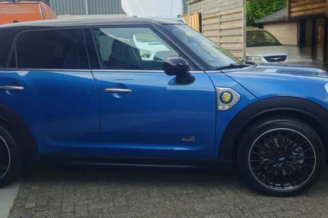MINI Countryman (2018) thumbnail 3