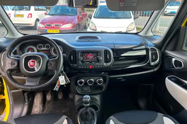 Fiat 500L (2014) thumbnail 3
