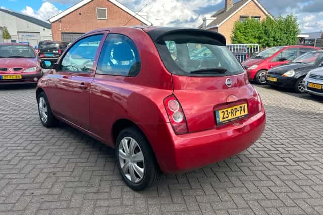 Nissan Micra (2005) thumbnail 2
