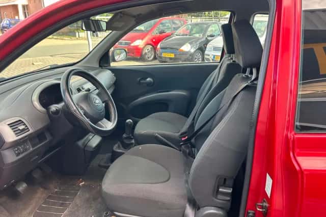Nissan Micra (2005) thumbnail 3