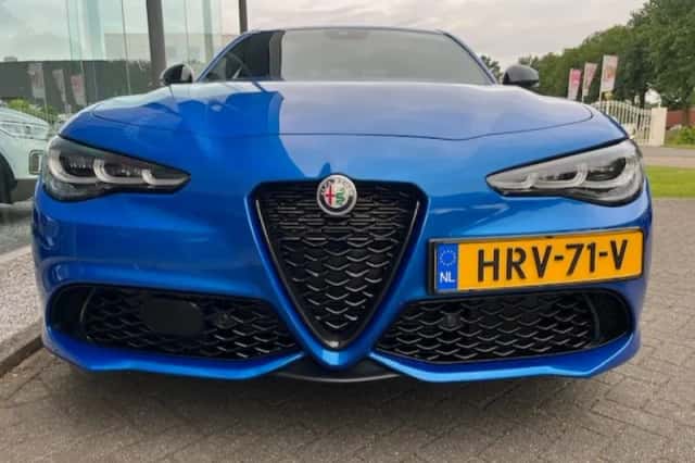 Alfa Romeo Giulia (2024) thumbnail 5